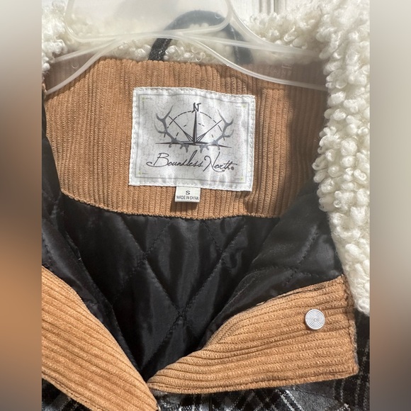 Boundless North Jacket. Plaid with beautiful white trim around neckline. Warm - Picture 2 of 4